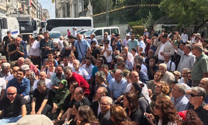 Resmi Twitter'da görüntüle