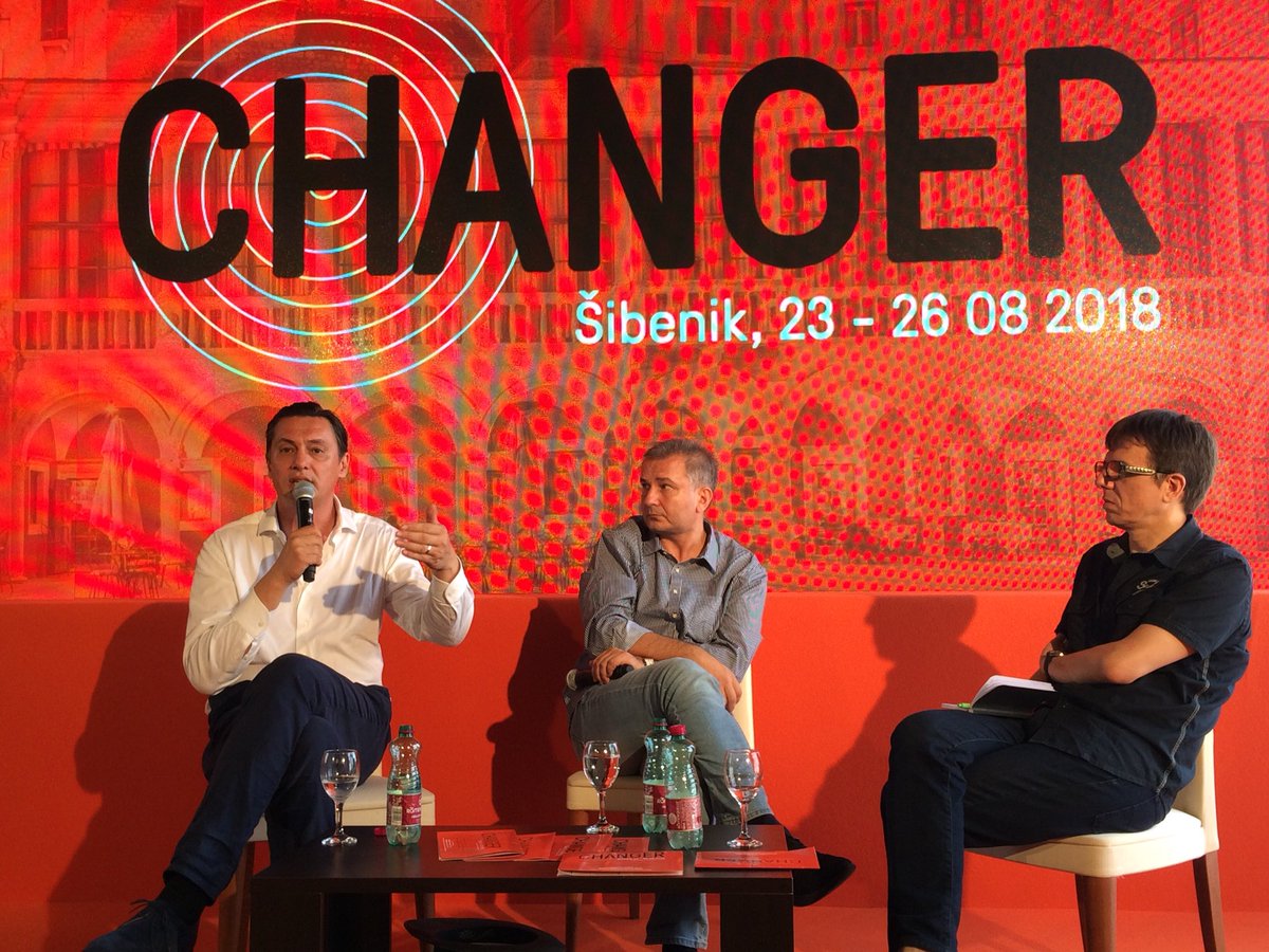 ChangerHr's tweet photo. Zanimljiv panel Digitalno ili tiskano na kojem su govorili Goran Gavranović, urednik @24sata_HR i Boris Rašeta, novinar i publicist. #changer #konferencija #sibenik https://t.co/bfYbHt8p6G