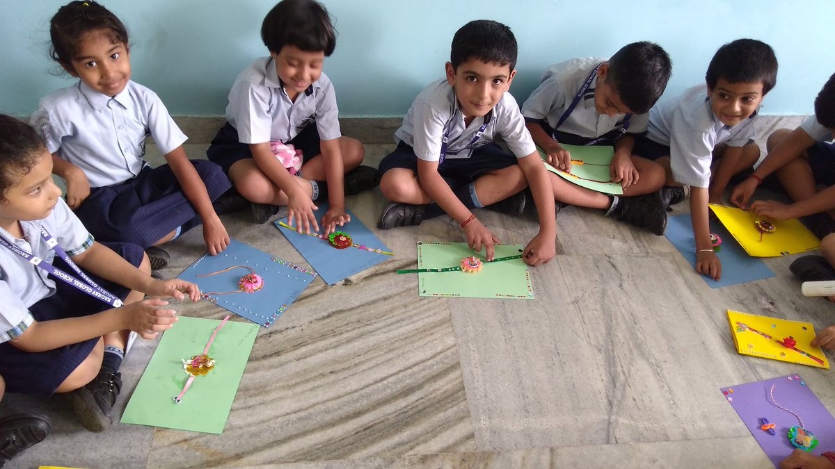 Mansi49604420's tweet photo. Raksha Bandhan #thalidecoration #rakhimaking #festivemood #learningaboutfestivals #celebrationsallaround #happyus #funinlearning #creativity #happylearningadventures #sdgs @rgsnoida @supritichauhan https://t.co/Pu1GKSD6G3