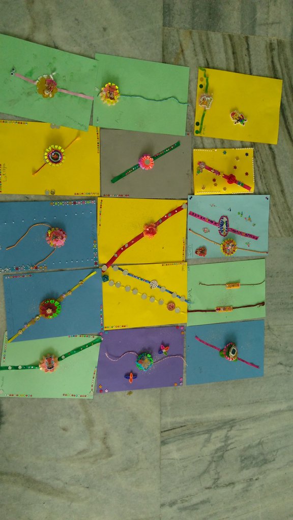 Mansi49604420's tweet photo. Raksha Bandhan #thalidecoration #rakhimaking #festivemood #learningaboutfestivals #celebrationsallaround #happyus #funinlearning #creativity #happylearningadventures #sdgs @rgsnoida @supritichauhan https://t.co/Pu1GKSD6G3