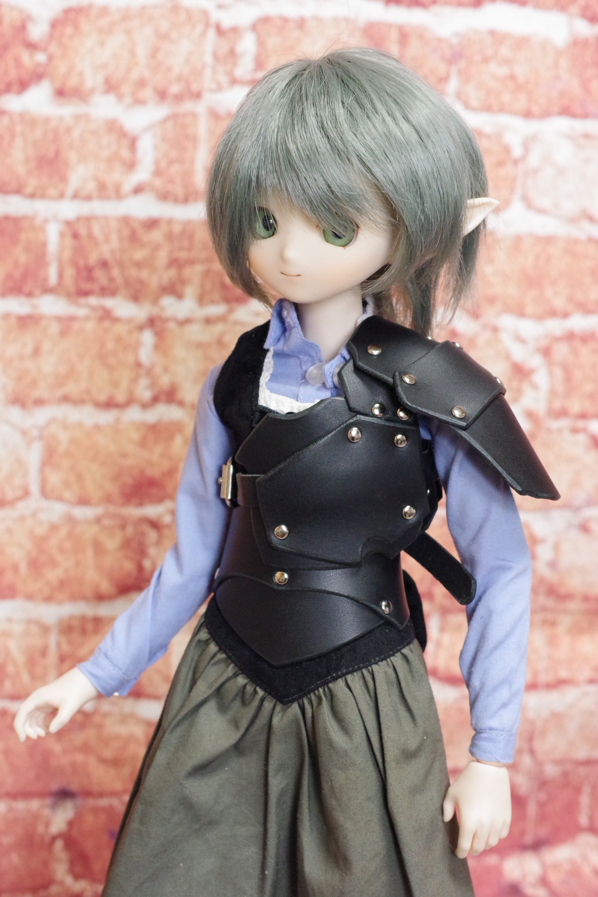 工房sinq シンク 胸当て 腹部アーマーだけでもカッコ良かったので ショップ販売時は胸当てと腰鎧も分けて売ってもいいのかもしれない T Co Qfr6a4ogal Twitter