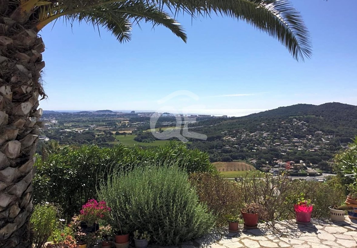 A view to die for 🌴😍😍😍 or pay for 🤑❤️ ow.ly/R94v50ihzuZ #QualityEstates #CostaBrava #RealEstate #Inmobiliaria #venta #Compra #Buy #ForSale #Beautiful #Villa #DreamHome #Investment #HomeSweetHome #OpenHouse#HouseHunting #dreamhouses #spainrealestate #yournewhome