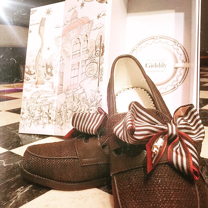 靴底のtwitterイラスト検索結果 古い順