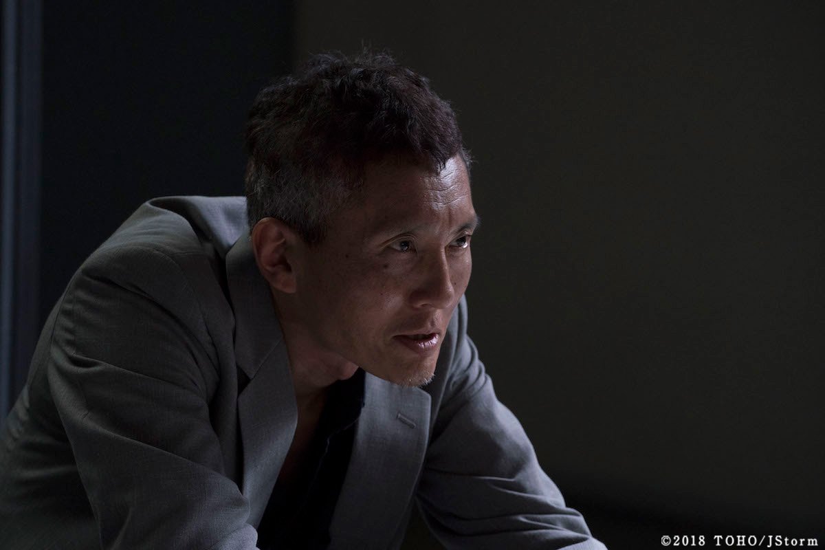 たすく 映画 検察側の罪人 観た 木村拓哉と二宮和也の対決がおもしろい 二宮の取り調べは緊迫感あったし キムタクの演技が素晴らしかった 松重豊の演技も堪らなかった 酒向芳の演じた松倉のモンスター感は半端なかった 素晴らしい社会派映画