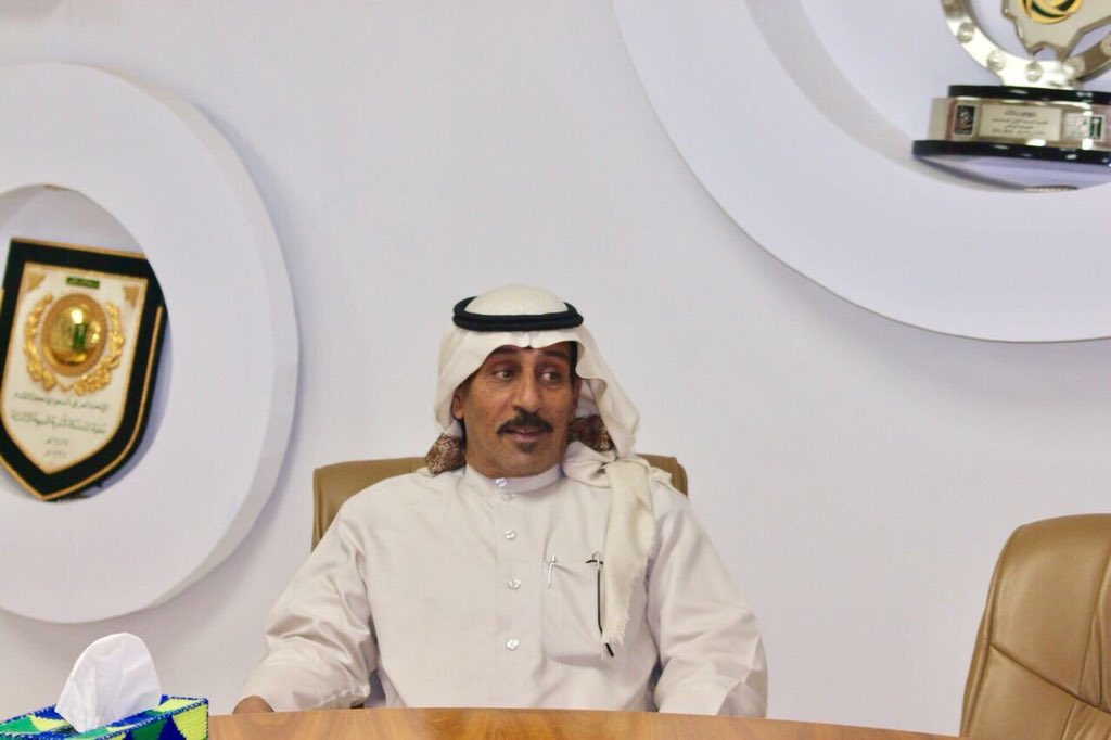 سحاب الشمال وسحابة العروبة محمد البليهيد ..عندما اشاهده موجوداً في العروبة اعرف انها بخير ..قدم امواله وتعبه ووقته لأجل عشقه العروبة ..ابو ناصر بارك الله لك في المال والولد