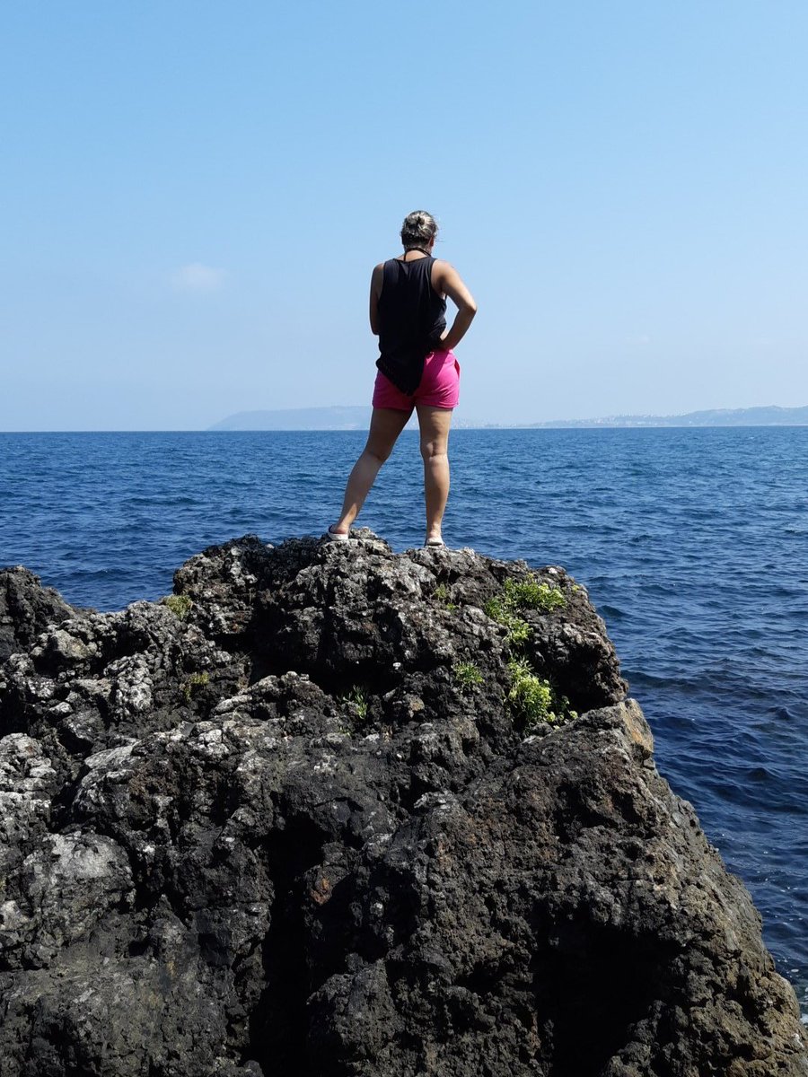 Kayalıkta mahsur kaldım  kurutacak varmiiiii??😀😀😀