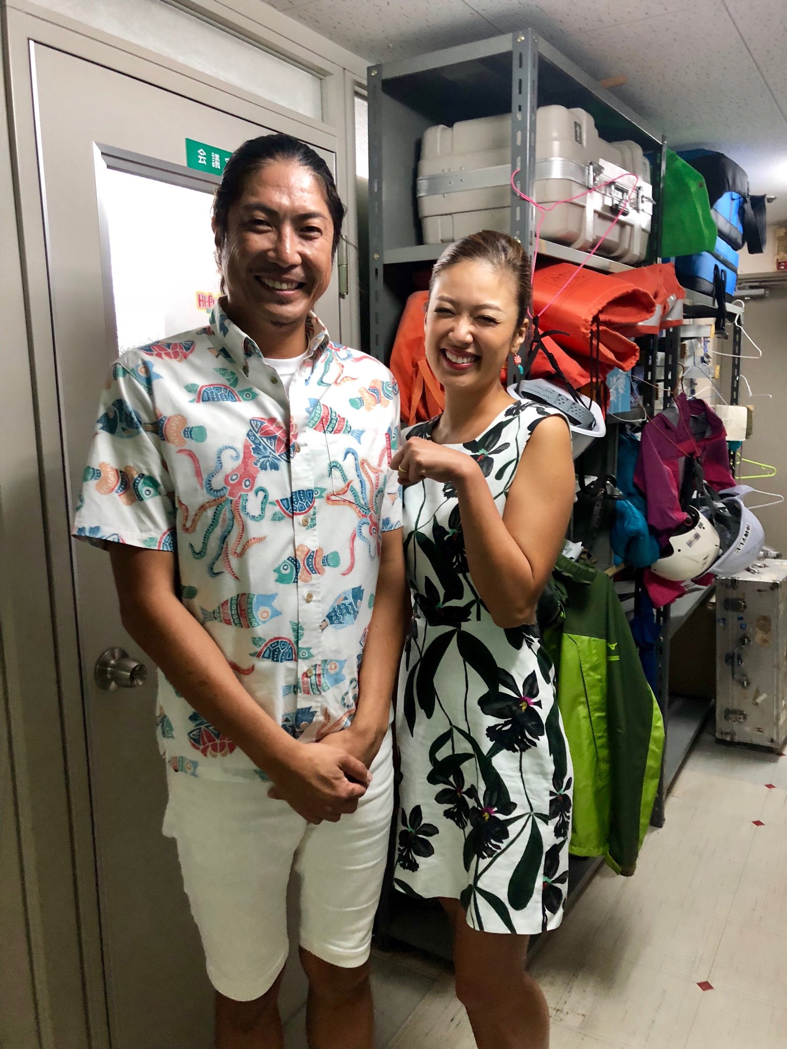 こきざみインディアン さーねー オリジン沖縄 伊勢海老バーガー よろしー オーナーの2人がうすまさ美男美女でした つって T Co Ms0x0vefe3 Twitter