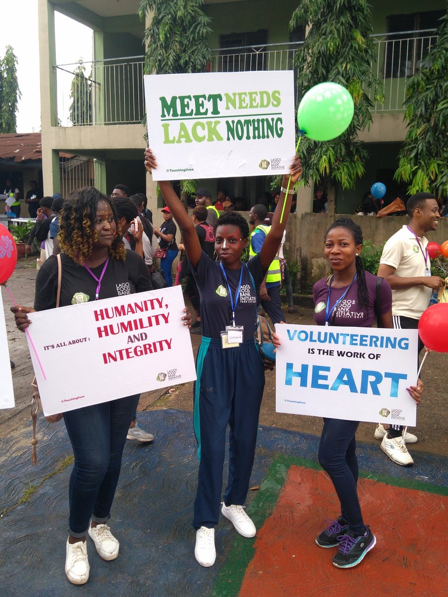adelekan_dami's tweet image. Volunteer for a cause, it'll make you happy! Walk against hunger! Fight poverty @lagosfoodbank @girlhub_africa 
#IAmAHumanitarian #Donate #LFBI #ZeroPoverty #StopPoverty
