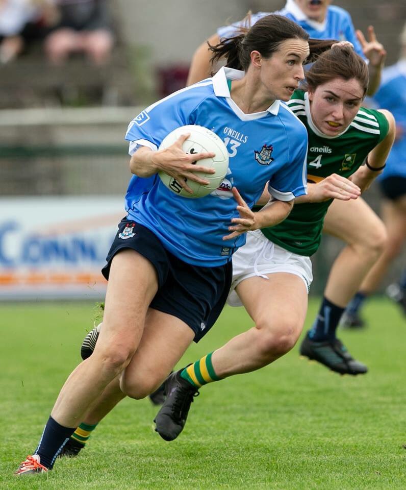 Dubsportsclinic's tweet image. Best of luck to the Dublin GAA Ladies in the @ladiesgaelicfootball All-Ireland Senior Football Semi-Final today!
In particular,Niamh McEvoy &amp;amp; Sinead Aherne who are familiar faces around DSC 🏐👕
Match kick off 4.30pm. Coverage on TG4 📺
Photo cred: Kyran O’Brien, @dublinladiesg