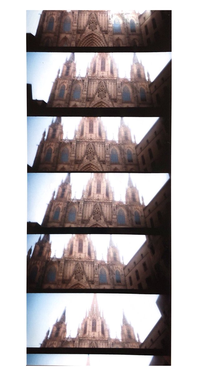VelistoBor's tweet photo. Retrieve the old photos, may be Buda Pest, may be Barcelona🤷🏻‍♂️ https://t.co/hzwtvCElgU