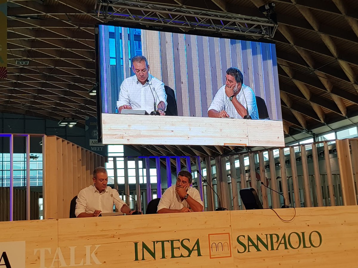 ANPALgov's tweet photo. '@salpirrone #ANPAL #meeting18:
Necessità #PoliticheAttive, fornire aiuto a persone in cerca di lavoro come servizio sociale. Dare trasparenza, necessità di elementi unificati. Nel nostro sistema mettere in rete le energie degli attori è indispensabile.
#mesharea #msh18 https://t.co/n2RGae7NhT
