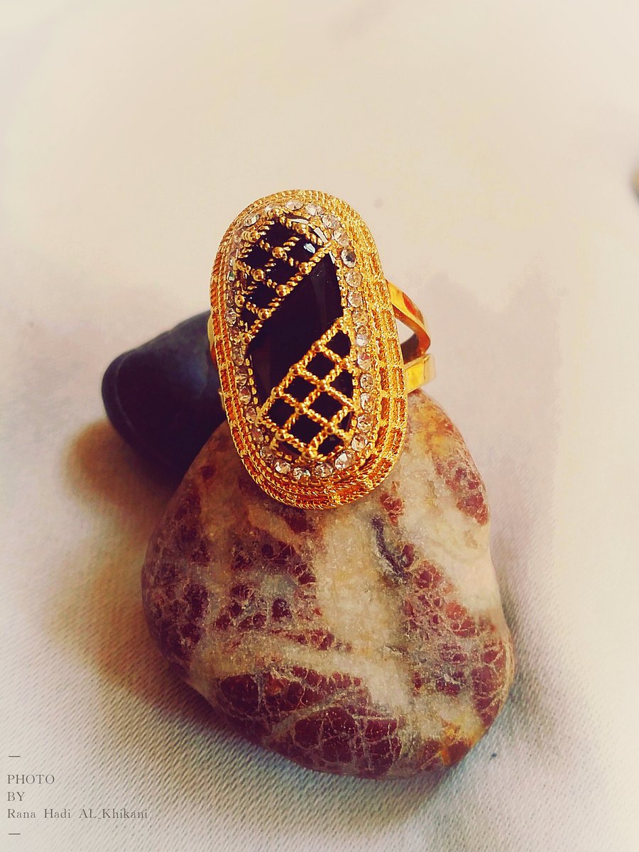 SpiritEATCHAN's tweet photo. خاتمي. ..
تصوير غلاغسي نوت 3
#تصويري #تصوير #ring #imagine #closeup #photography https://t.co/dX7sK0BtuU