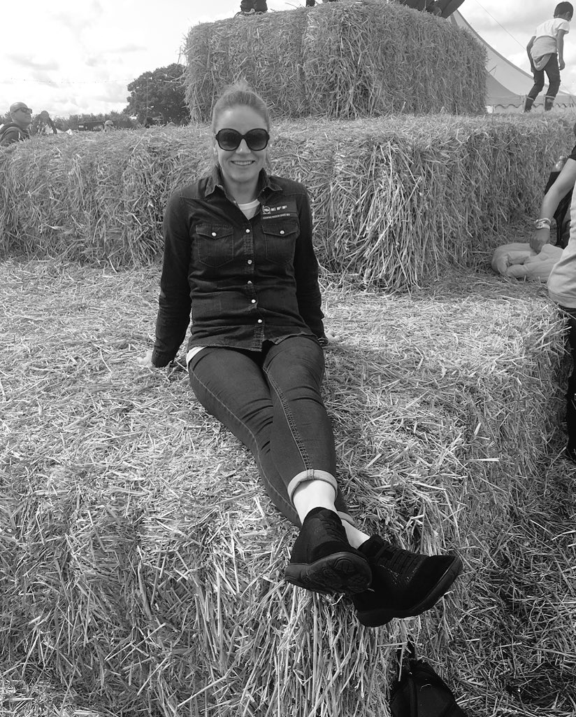 Hay there! Greetings from the #BigFeastival with <a href="/NEFFHomeUK/">NEFF Home UK</a> #NEFFpassion