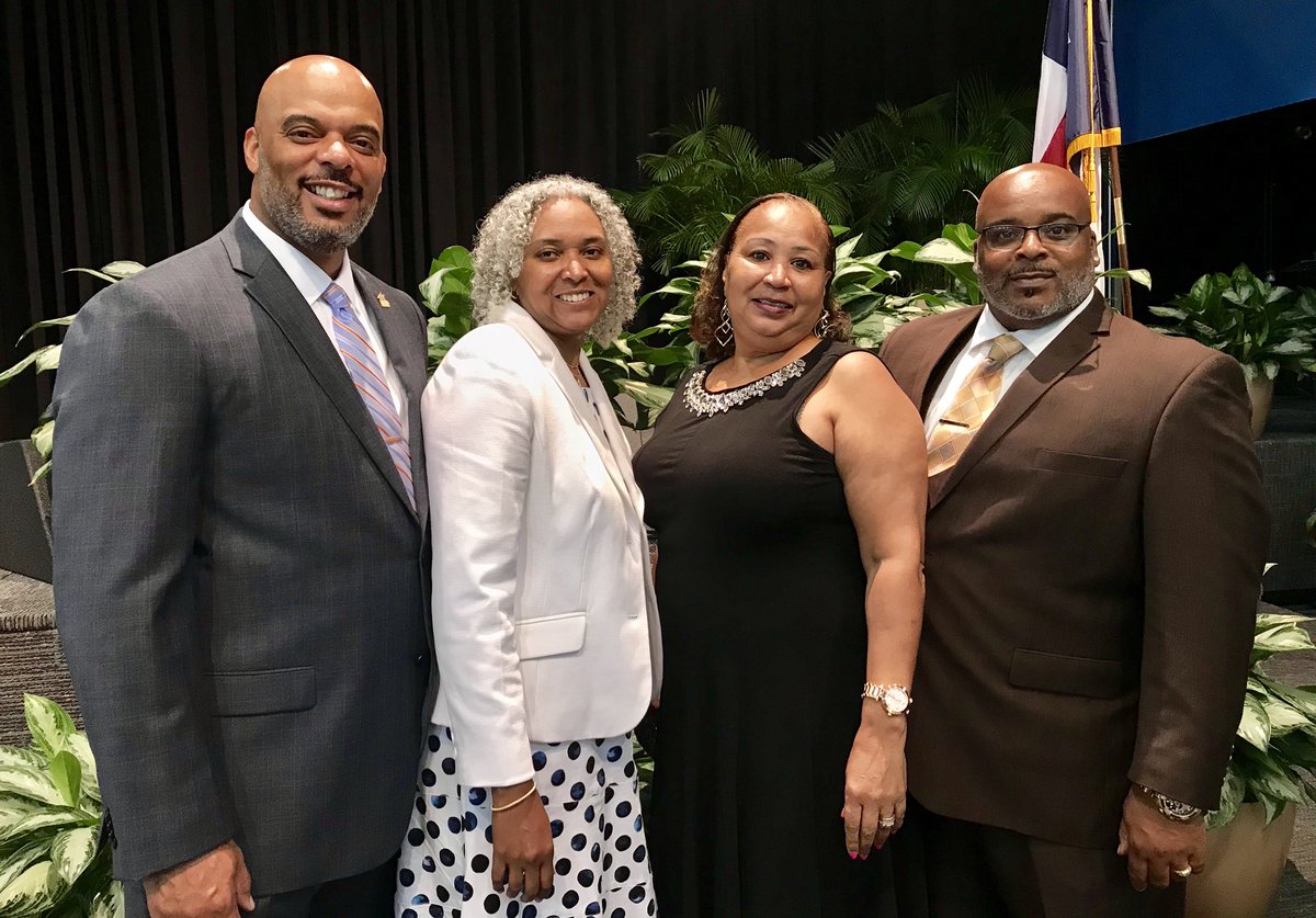Colbert_HCDE's tweet photo. It was such as honor to have my family join me for this year’s convocation. #SYCED #HCDEserves #oneforall https://t.co/vA8VszTohF