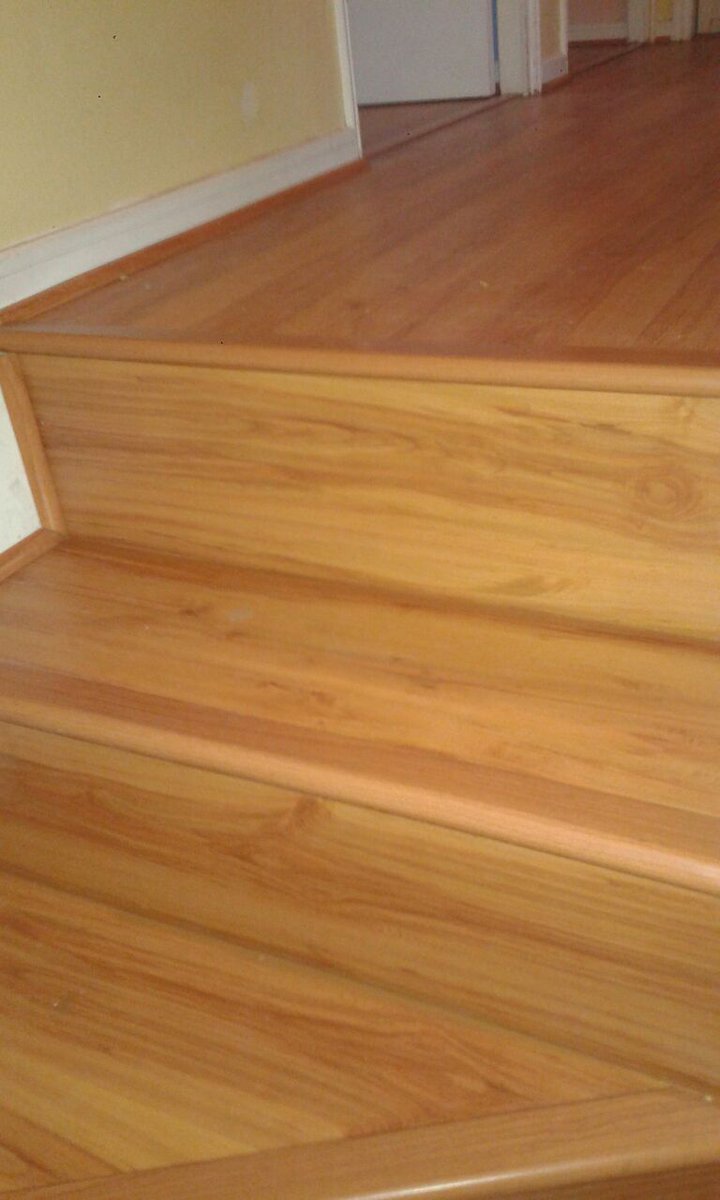 Proyectostfc's tweet photo. OFERTA!
Piso flotante instalado en escala $250.000-
Instalación incluye:
Piso flotante a elección 8mm
Nariz de gradas 
Junquillos 
Adhesivo 
Decoración 
Presupuesto sin costo a contacto@pinturasyflotantestcf.cl
Whatsapp:+56965923182
Instagram: @construcciones.tcf https://t.co/UZHtzgIssw