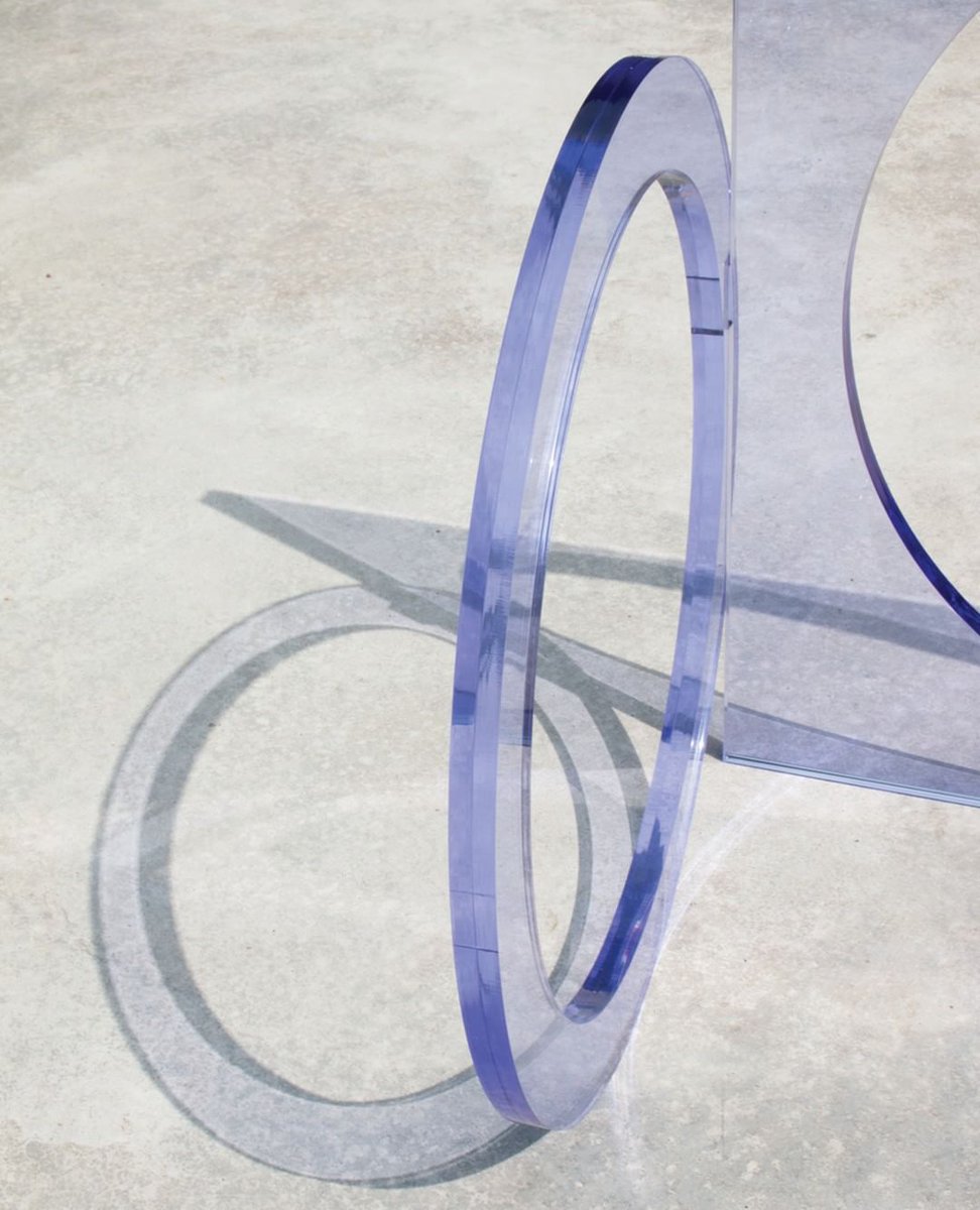 PyraSiedXA's tweet photo. Lieske Martens has used our 15mm thick coloured acrylic from the New Colours collection for her graduation project. It plays with light and shows incredible shadows. The project is based on the digital era we live in. 
#art #design #acrylic #plexiglas #perspex #sculpture #colour https://t.co/FBgWpSOe0P