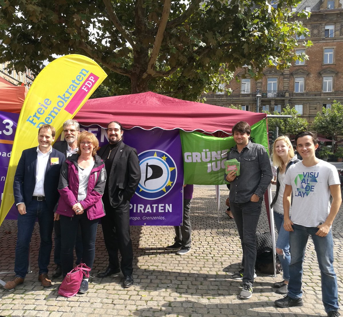 Florian Altherr Auf Twitter Grosser Protest Gegen Linksteuer Und Uploadfilter Fdp Grune Piratenpartei Linke Jusos Julis Grune Jugend Freifunker Und Andere Fur Ein Modernes Urheberrecht Das Freiheit Und Kreativitat Ermoglicht