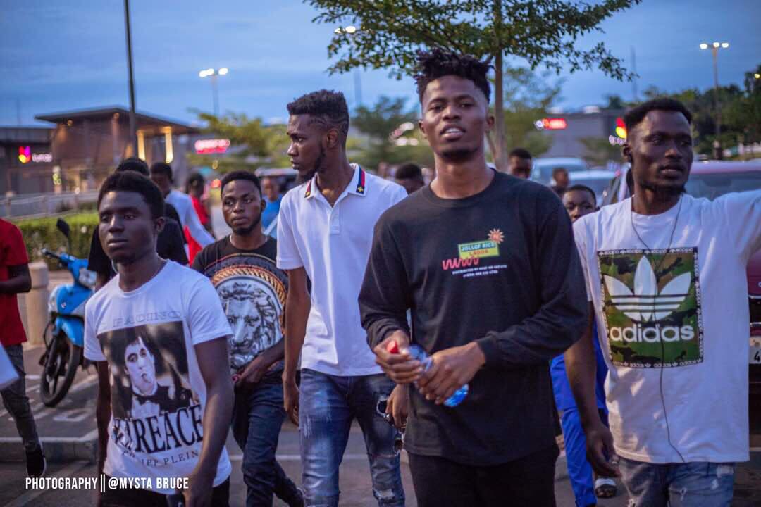 UShattas's tweet photo. Rattray Park Will Be Lit Toady With De Youth President #Ypee Baakop3💥💥Fans Turn Up To Feel The Likes Of MeY3 Guy, Jumping, You The One and Many More.#PeeNation #BITD #Kumasi Hene #Oseikrom4lyf #Mode3 S3 Moano💥💥🔥🔥🚀🚀 https://t.co/jsCFHPfZlg