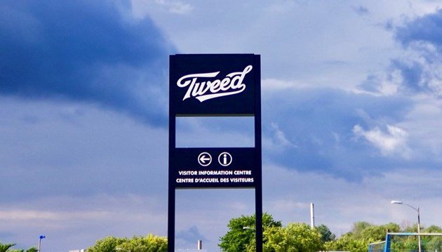 ICYMI: Tweed factory opens visitor centre today. #ottnews ottawamatters.com/local-news/can… https://t.co/gZ8AG4Us3I