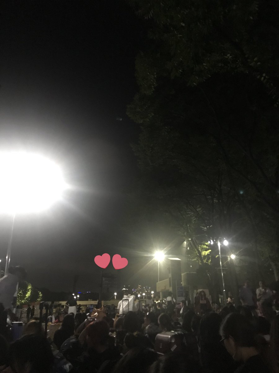 JMing_10_13's tweet photo. 저기 펫말이 젤앞이고 저는 이��에있습니다! https://t.co/ySmRUXx6Mz
