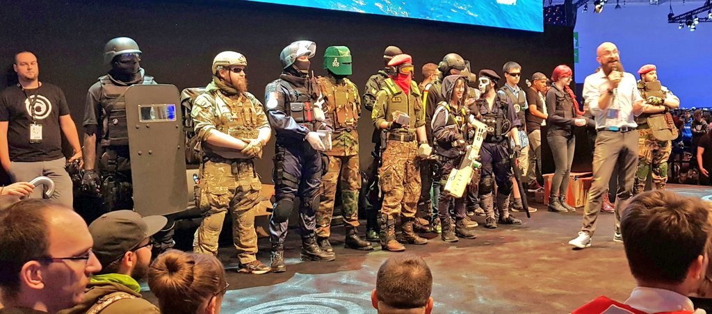 Rainbow6Game's tweet photo. It's the last day of #UbiGamescom! Come play Grim Sky and get an exclusive wristband and in-game charm! https://t.co/zDdUHaQVb0