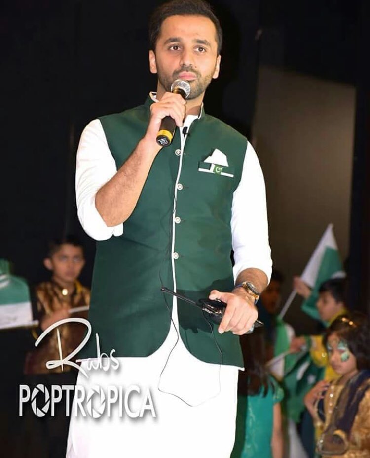 muneezamehboob1's tweet photo. Beautiful Pictures Of @WaseemBadami At Epping Memorial Hall Melbourne Australia At The Celebration Of Independence Day Of Pakistan 🇵🇰🇵🇰In Australia 🇦🇺 😊😊 https://t.co/RBRy9GZNhx