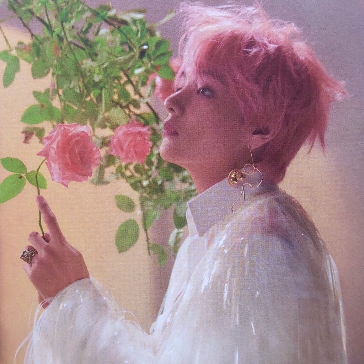 ratedkimtae tweet picture