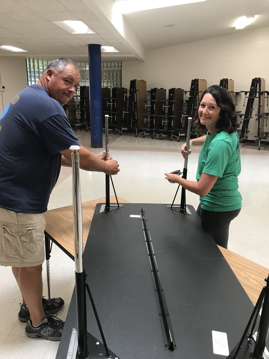 APtp_GES's tweet photo. If #teamworkmakesthedreamwork then this #lionprideunified dream is DEFINITELY going to work...@GlennPride is ready for those sharp dressed humans we met at open house to walk through those doors Monday morning because of all of these dedicated humans #ionlyhangoutwithsuperheroes https://t.co/3gYxZX5zLL