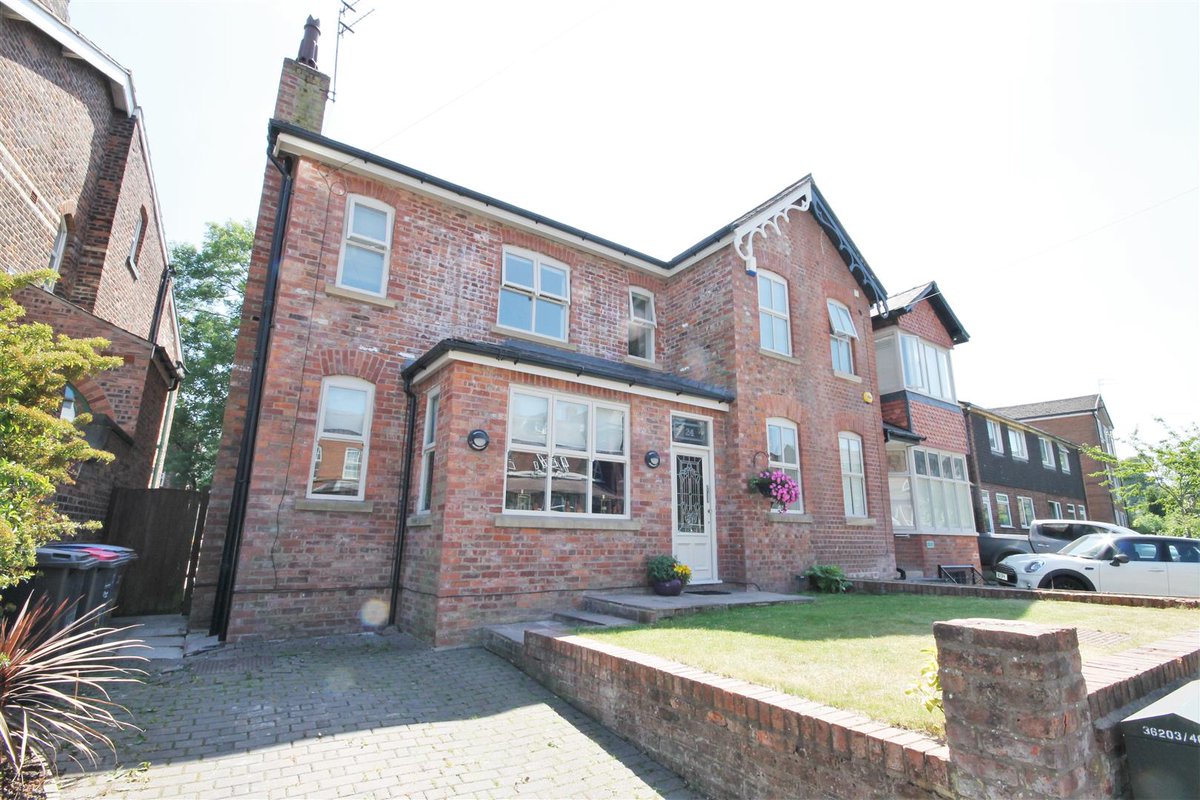 Living Quarter tweet media