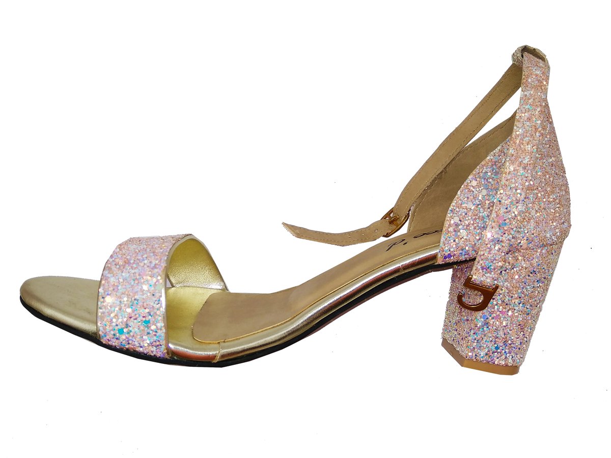 velvetoes's tweet photo. By This Beautiful Product @ velvetoes,in https://t.co/1n7OoYSehq