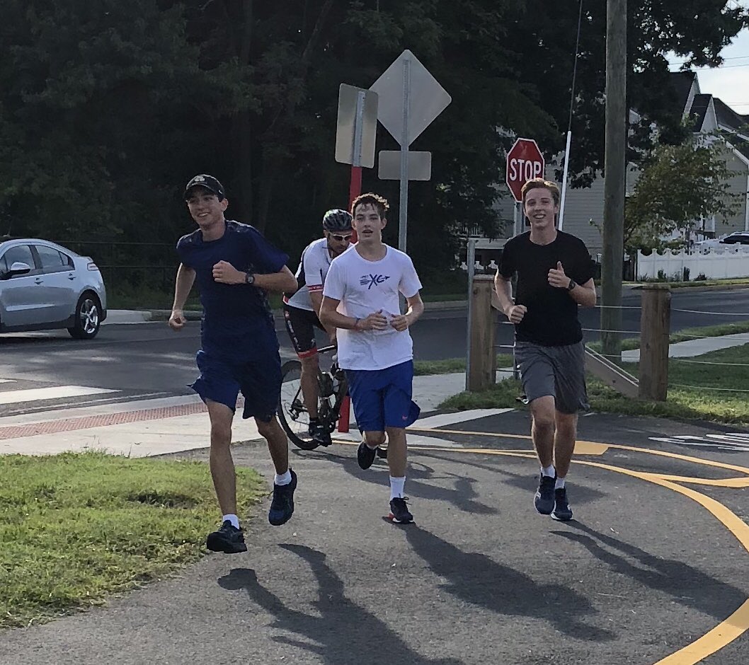 PVIPantherXC's tweet photo. Another great Saturday morning distance run on the W&amp;OD path. 💛🖤🐾🏃🏻‍♂️🏃🏻‍♀️☀️#PVIXC #LoggingTheMiles https://t.co/ZXJpKLgwBD