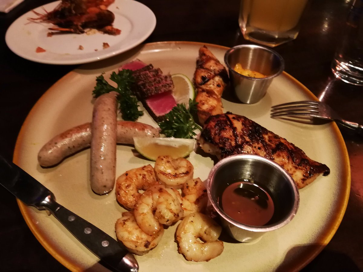 wolfe05327's tweet photo. Yummy American food https://t.co/Wf5QXNrKGD