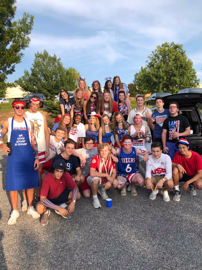 NorthviewsFans's tweet photo. The Northview students SHOWED OUT last night for the Titans big 42-0 yes 42-0 Dub👀 #itsjustthebeginning https://t.co/bKSUx0HOjm