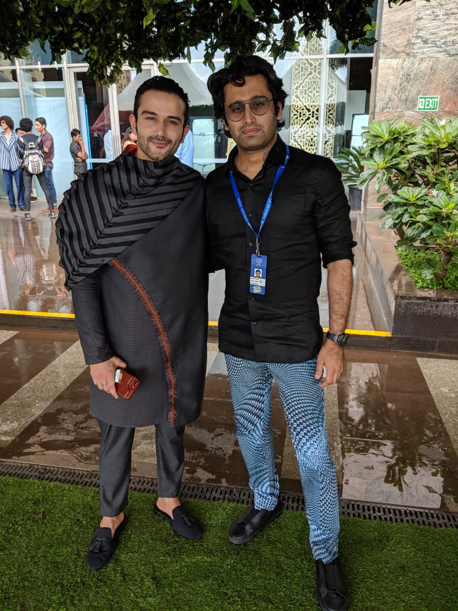 SCDesignsStudio's tweet photo. @SalathiaSahil at Lakme Fashion Week in Siddhesh Chauhan's #Samurai Collection. 

Meet Siddhesh Chauhan at @LakmeFashionWk 2018 and explore the Samurai Collection.
#LFWwf18 #LakmeFashionWeek2018 #siddheshchauhan https://t.co/khY8EsoaQc