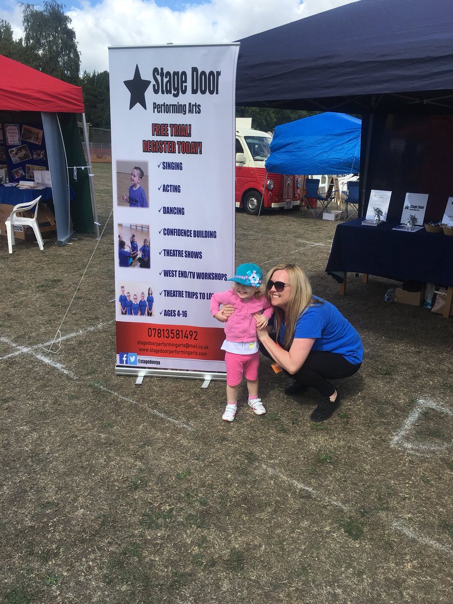 jonmosesvocals's tweet photo. Had a lovely time at @CraftandFood with my Grace Victoria supporting @stagedoorpa if your about the area go say hi to my wife Claire and enrol for a free trial!! #sherburninelmet #craftandfood #performingarts https://t.co/CezIAAce1X