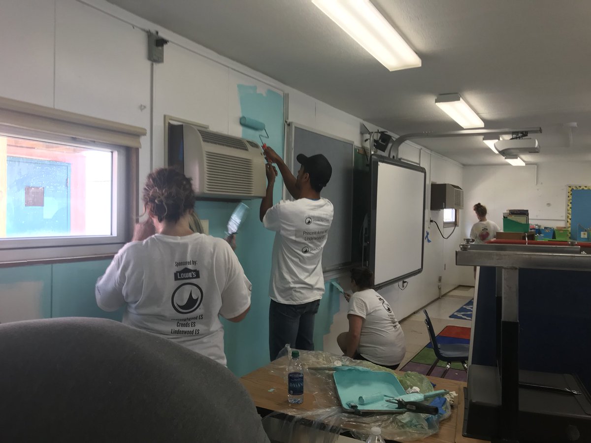 Katie Boswell (@mrsboswell25) on Twitter photo The portables are looking adorable! Loving my accent wall and yellow door! Thanks Wave City Care for helping out today!! #wearetgood <a href="/cziggy1/">Cheryl Zigrang</a> <a href="/JoshRingling/">Josh Ringling</a> The portables are looking adorable! Loving my accent wall and yellow door! Thanks Wave City Care for helping out today!! #wearetgood <a href="/cziggy1/">Cheryl Zigrang</a> <a href="/JoshRingling/">Josh Ringling</a>