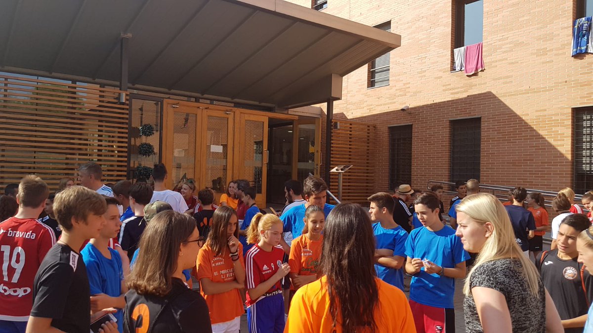 Learn_Play_YE's tweet photo. Thanks to Residencia Giner de los Ríos @ComunidadResa Again, the best facilities!

Gracias a la Residencia Giner de los Ríos @ComunidadResa De nuevo ofreciendo las mejores instalaciones y comodidades!
@AytoAlcalaH 
@EUErasmusPlus @InjuveSpain @cdrivasfutsal https://t.co/yqxrJx36TX