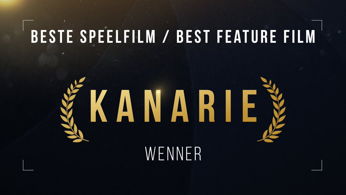SilwerskermFees's tweet photo. #Silwerskermfees: Die toekenning vir beste speelfilm is… Dis reg, ja! #KanarieFilm! Baie geluk @ChrisOlwagen en span!

@ShowmaxOnline @DStv @kykNETtv @Marche_Media https://t.co/R4LvcOfR7R