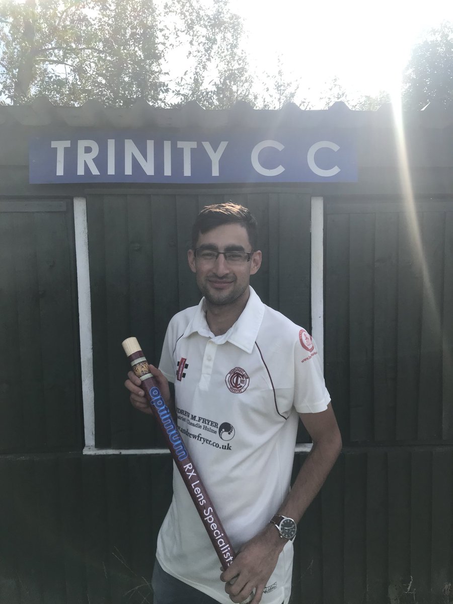 Trinity_Cricket's tweet photo. Ones Win by 8 wickets. 20 points on the board. Our @OptimumLenses Men of the Match were @Zohaibkhan480 &amp; Chris Grindey. With 4-33 and 37* respectively. Special mention to the newest trin member baby Reeh. #trinfamily #copadelreeh https://t.co/tgD9j8eEM3