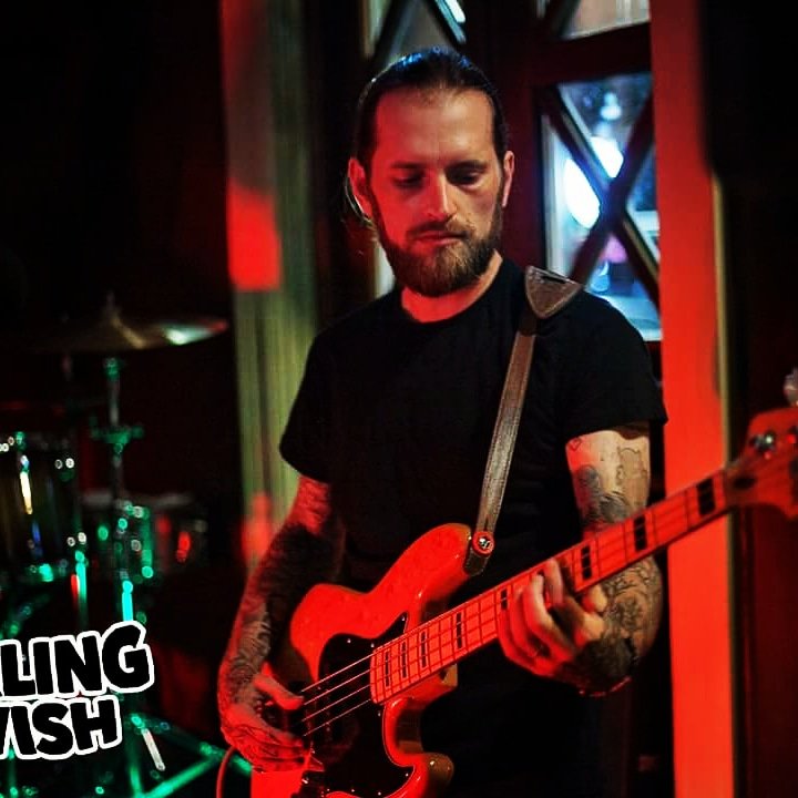 Whirling Dervish

#Middlesbrough 8th Aug

#Music #live #utb #guitars #bass #drums #alternative #musicpics #picoftheday