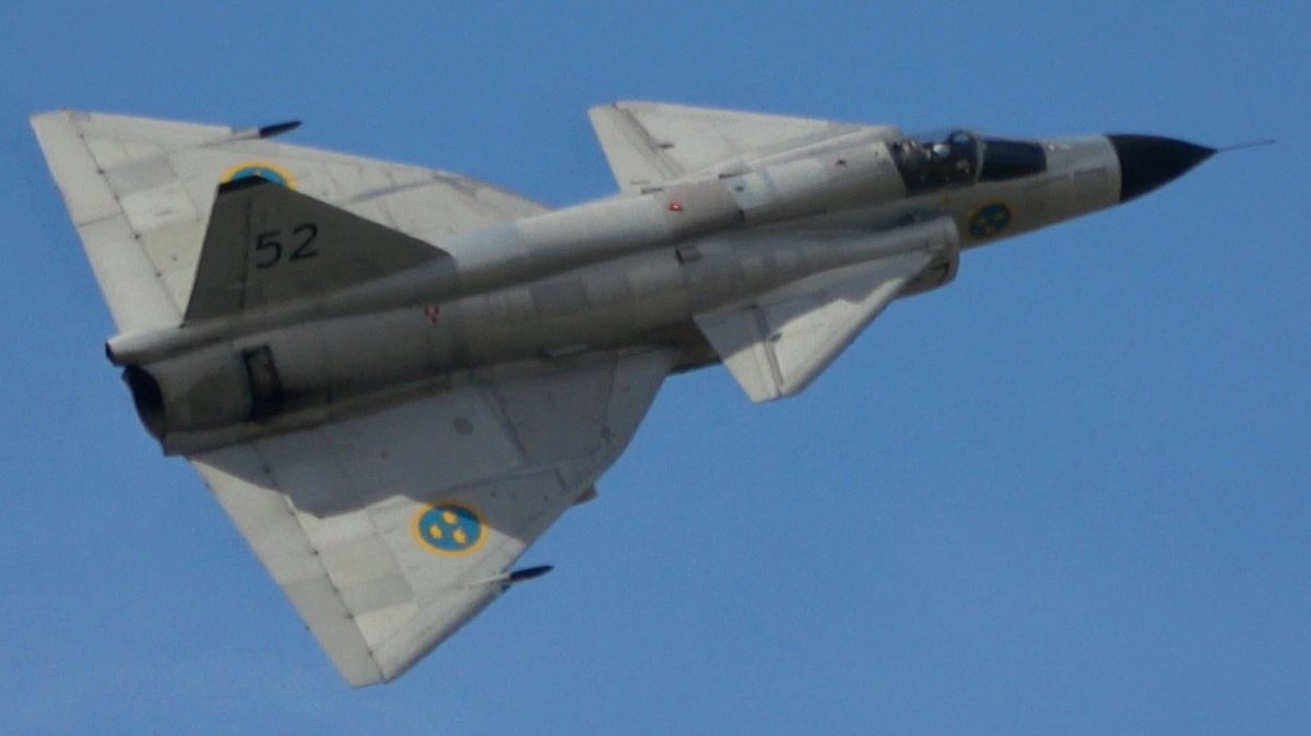O Xrhsths 298 Sto Twitter 本日のスウェーデン空軍エアショー ご存知ajs 37ビゲン はたいへん元気にデモフライトをおこないました こんな古い戦闘機をこんな元気に飛ばすなんて さすがsaabのおひざ元 ビゲンって 大きいんですね 独特な形を見せ 印象的なフライト O Xrhsths 298 Sto Twitter 本日のスウェーデン空軍エアショー ご存知ajs 37ビゲン はたいへん元気にデモフライトをおこないました こんな古い戦闘機をこんな元気に飛ばすなんて さすがsaabのおひざ元 ビゲンって 大きいんですね 独特な形を見せ 印象的なフライト