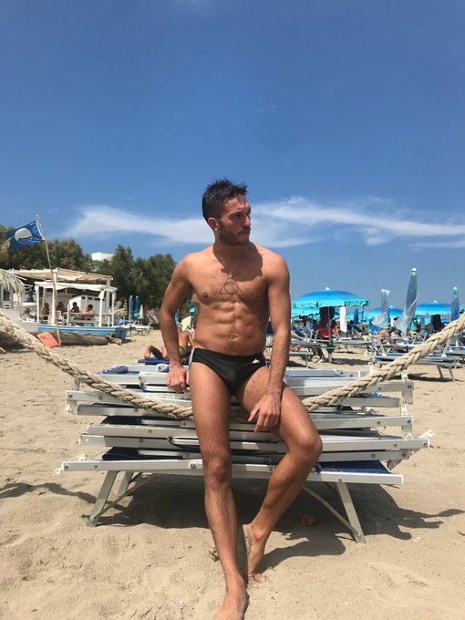3 pic. Back to Italy ???? #shortvacay #gay #strikeapose #butt https://t.co/AaMqh7ZMVS