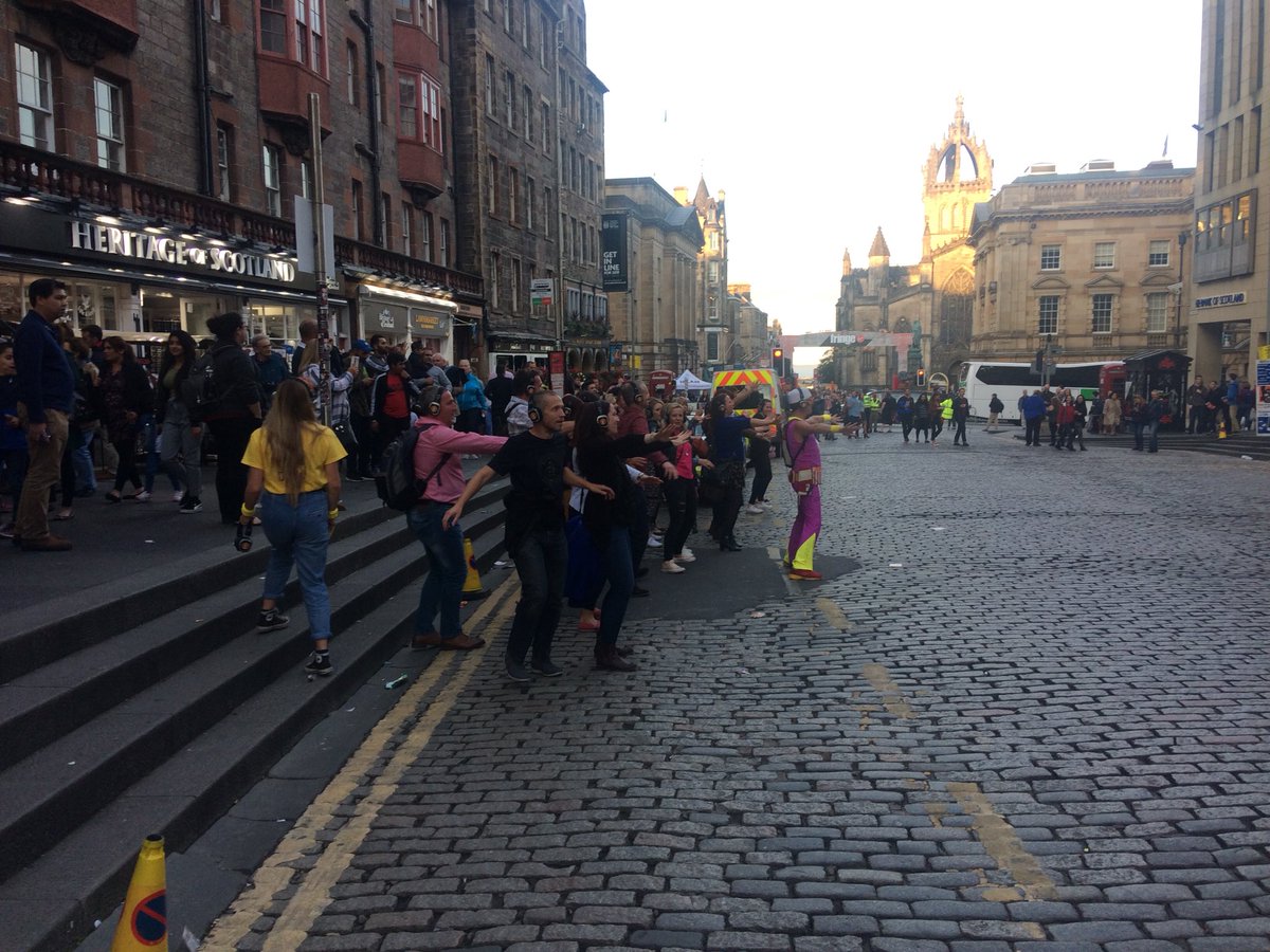 rjpeaky's tweet photo. Let’s get rid of this twatty disco karaoke bollocks for next year, yeah? #edfringe https://t.co/FmvTqK5BF3