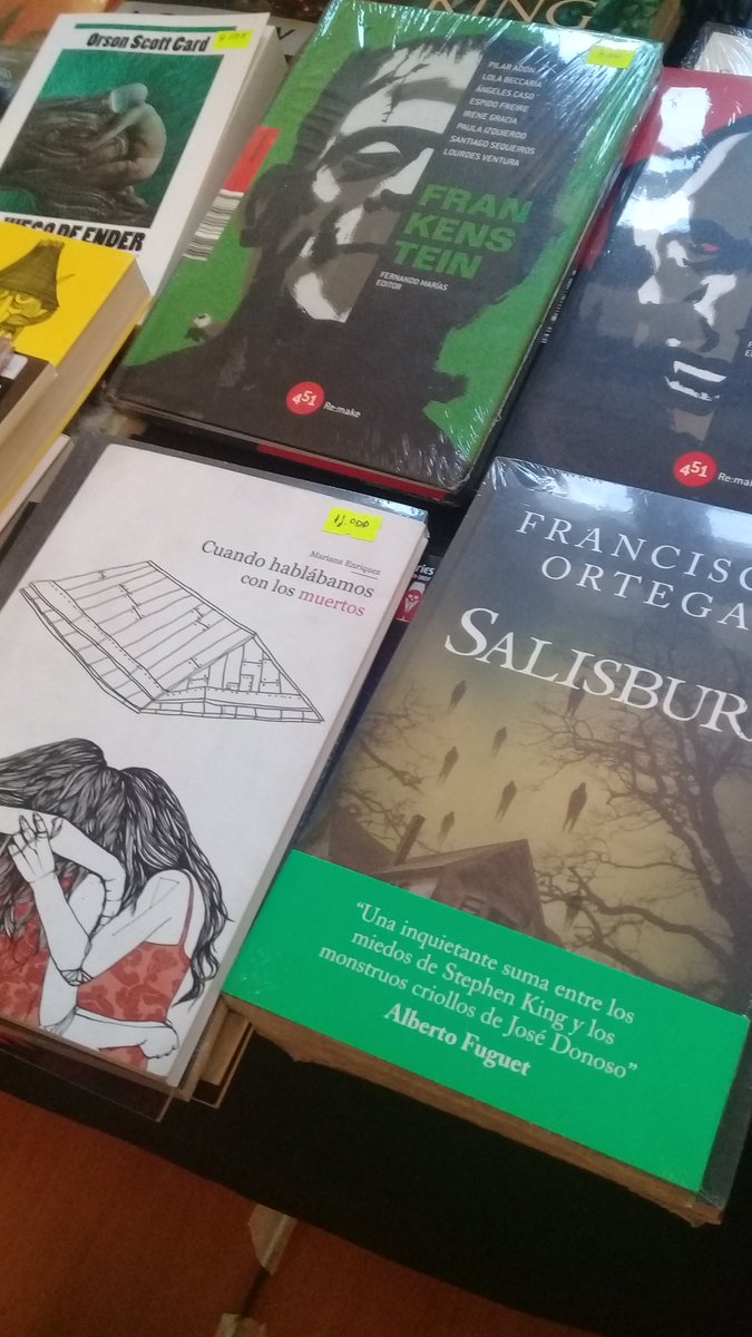 CAReyesG's tweet photo. Vayan hoy y mañana hasta las 17 hrs. en #Monstercon2018 @BibliotecadStgo y encontrarán a @LibMiskatonic @AustroboreaE y @LaGrietaComic https://t.co/FfLOihiCiA