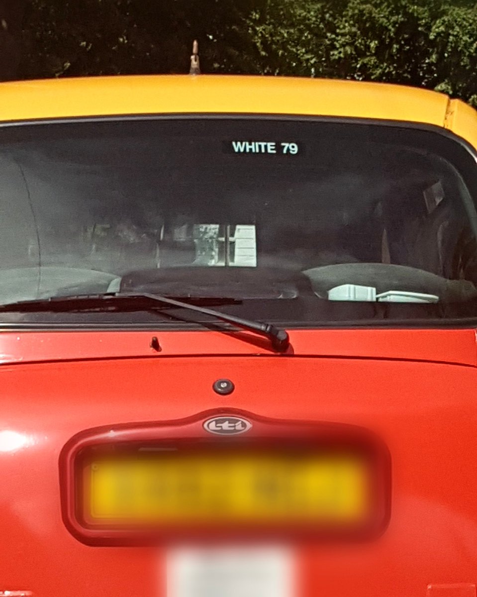 AaliyahArchives's tweet photo. An angel sign I saw earlier today on the back of a taxi. I always see Aaliyah's year of birth wherever I am 😩🙏🏽💚 #AngelsWatchingOver #AngelSigns #RIPAaliyah #22Doves #1979 https://t.co/YtnnmBAcAc