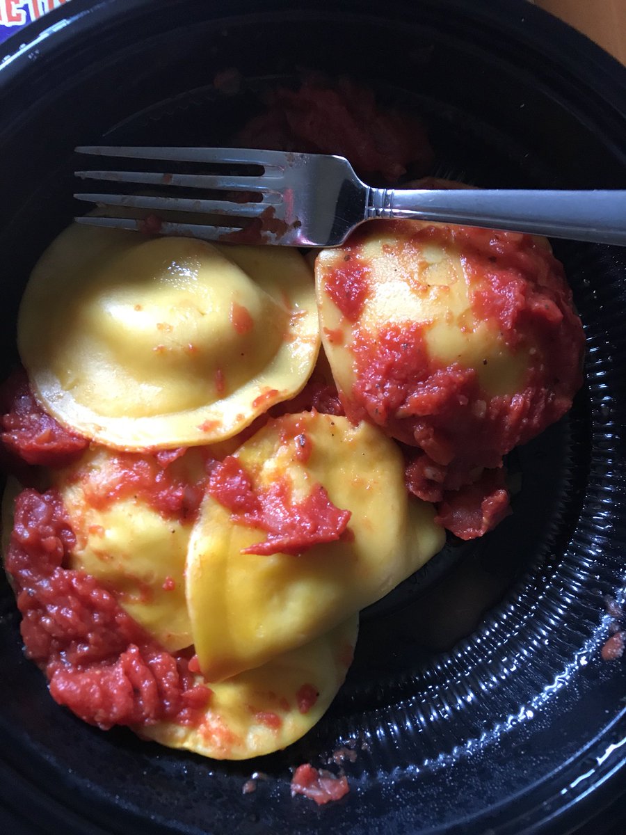 Damn <a href="/olivegarden/">Olive Garden</a> is this what you call pasta to go ? #wheresthesauce #disappointed