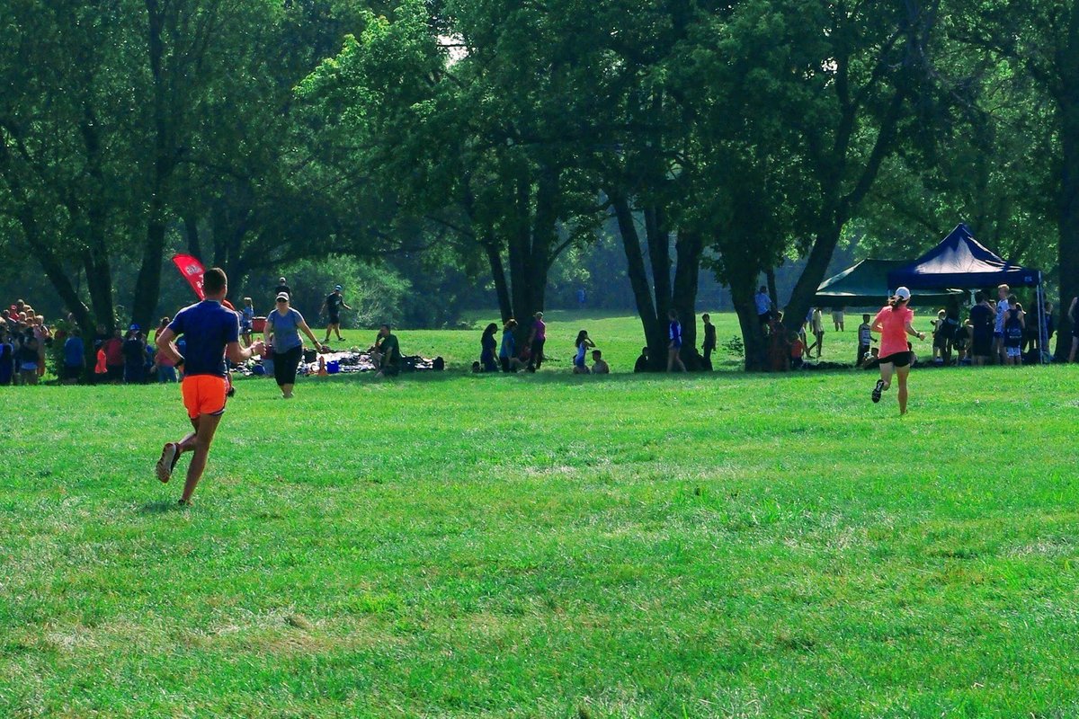huskyphysics's tweet image. I was at my first cross country meet today. I loved it. One thing that really impressed me was our 2 coaches, Aitken and Dahlquist. They were running all over to cheer on our runners all along the course. Other coaches weren't doing this. #ritenourexcellence @RHSAD