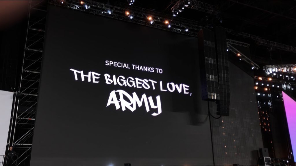 BTSARMYISLOVE13's tweet photo. #ARMYIDOLPARTY #BTS #BTSLoveYourselfTour #AgustD #1DAY_LEFT #ANSWER #ARMY #BigHit #BANGTAN #BangtanBoys #BTSARMY #SUGA #JHOPE https://t.co/cQo0Wy8mJ8
