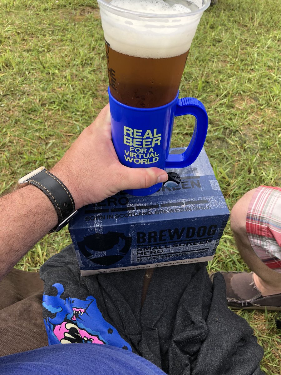 tonyburkhart's tweet photo. #LifeIsGood with @BrewDog , @Utilikilts , and music at #AMG2018
Drinking #SmallScreenHero https://t.co/pKPvpH8wEM