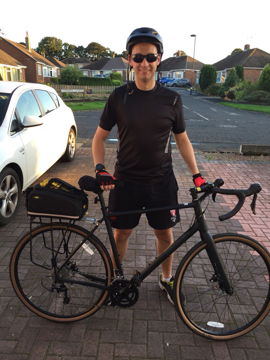 CombatSportPhys's tweet photo. Well, the new bike has arrived. Obligatory pic looks familiar.... 😂
Man in the shop said, "You look like the dark knight." I'd already bought the bike so he must have been telling the truth, no need to sweet talk me. #BudgetBatman #AlmostMAMIL https://t.co/HmLITg1N8V